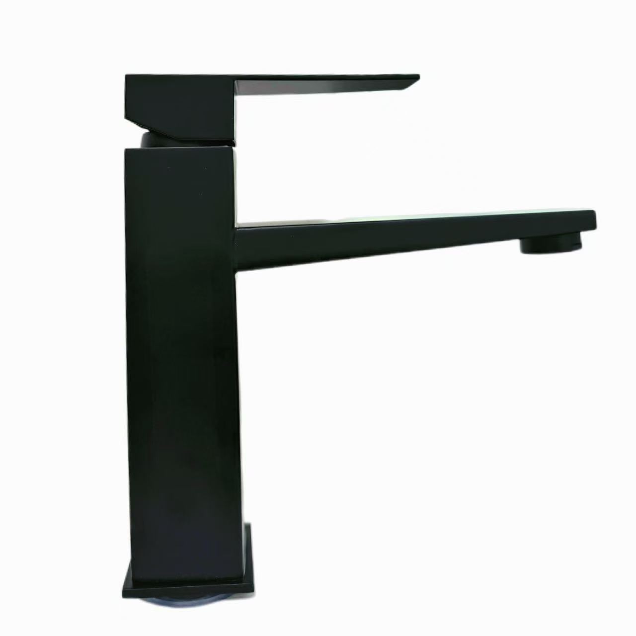 Robinet de lavabo carré noir givré de style minimaliste moderne
